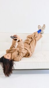 UGC creator creando contenido